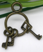 Mini-Schlüsselbund aus Metall, ca. 25 x 13 mm, Anhänger "Schlüsselbund"