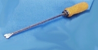 Stopfwerkzeug aus Metall mit Holzgriff - 22 cm Gesamtlänge